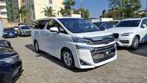 Toyota Vellfire 2018 White