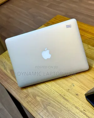 Laptop Apple MacBook Pro 16GB Intel Core i7 SSD 256GB