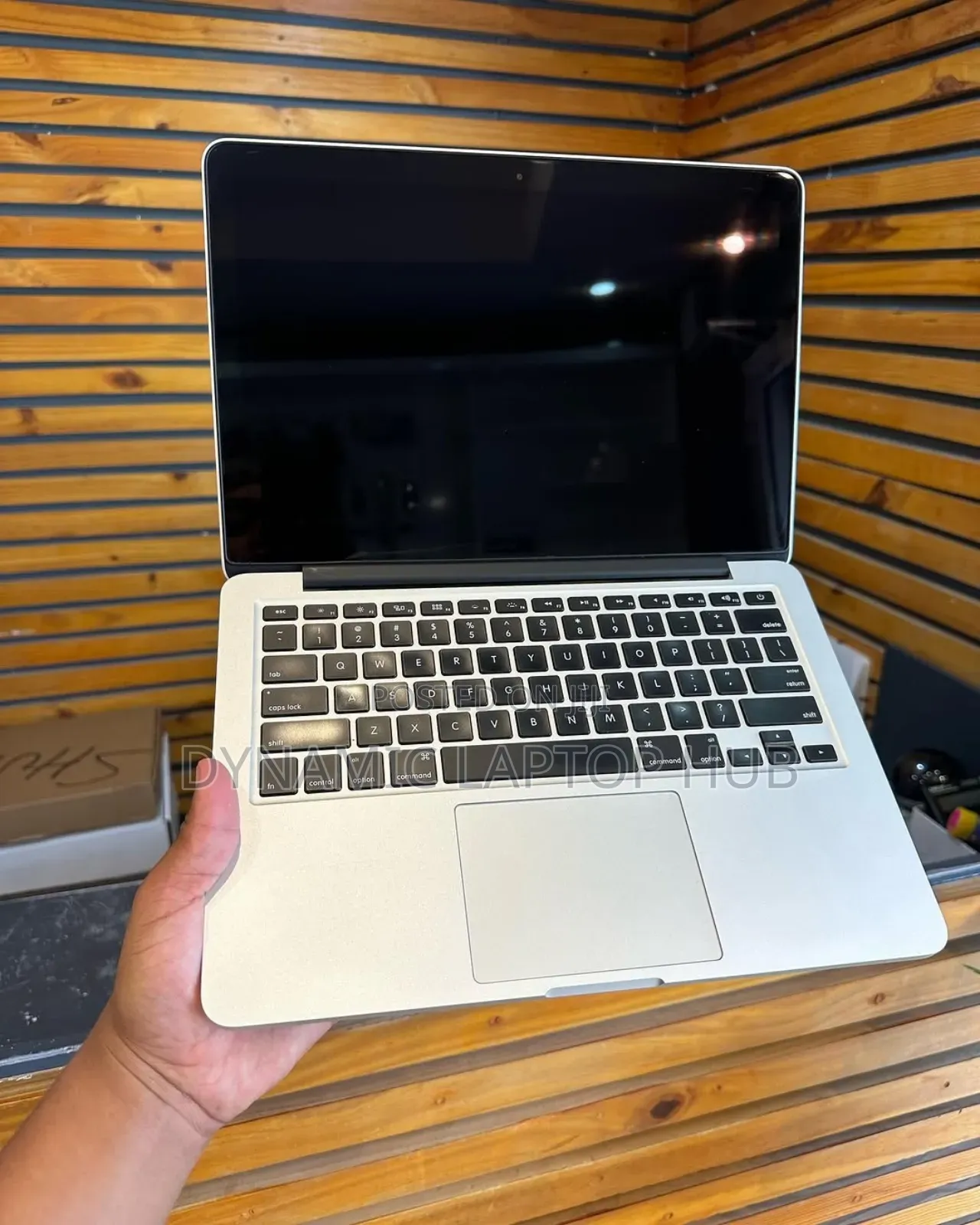 Laptop Apple MacBook Pro 2015 8GB Intel Core I5 SSD 256GB
