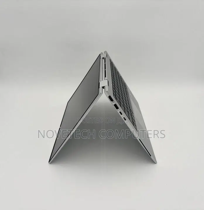Laptop HP EliteBook 830 G9 16GB Intel Core I7 SSD 512GB