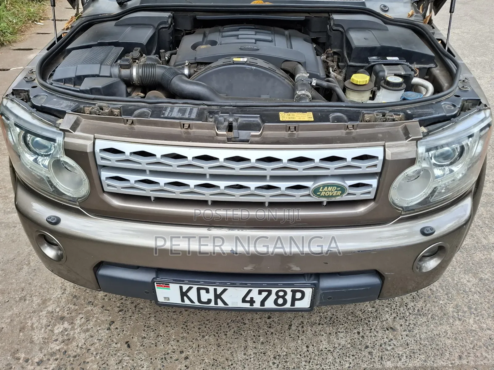 Land Rover Discovery 2011 Gold