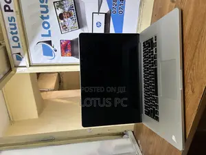 Laptop Apple MacBook Pro 2015 16GB Intel Core I7 SSD 512GB