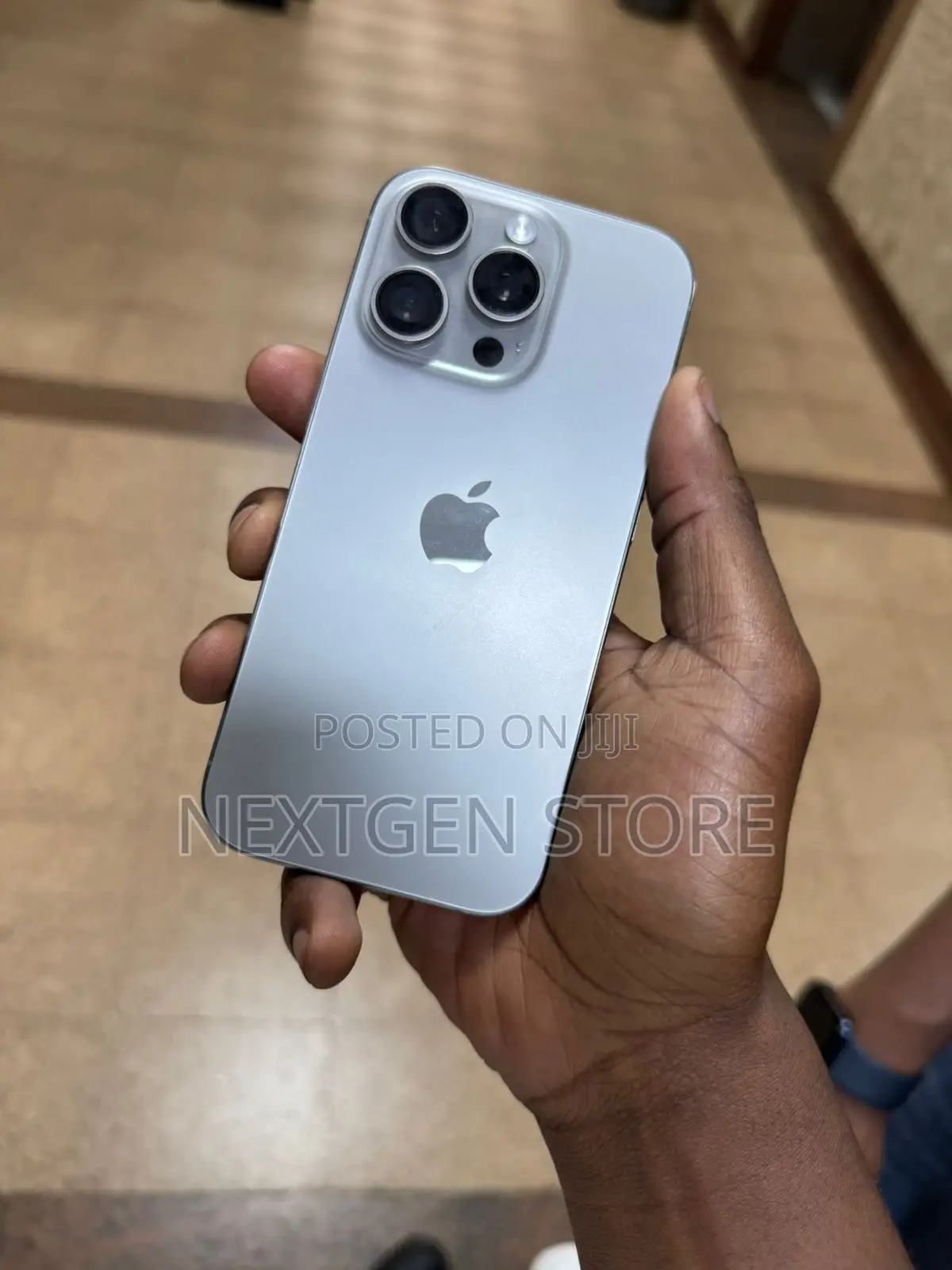 Apple iPhone 15 Pro 128 GB Gray