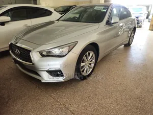 Nissan Skyline 2019 Silver