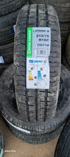 215 75r16 Greenland