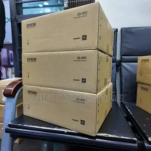 Epson Eb-W51 4000 Lumens Projector// Epson W51 4000 Lumens