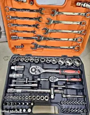 82 PCS Mechanical Socket Set Tools Set