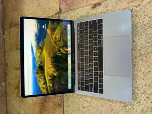 Laptop Apple MacBook Pro 2019 16GB Intel Core i7 SSD 1T