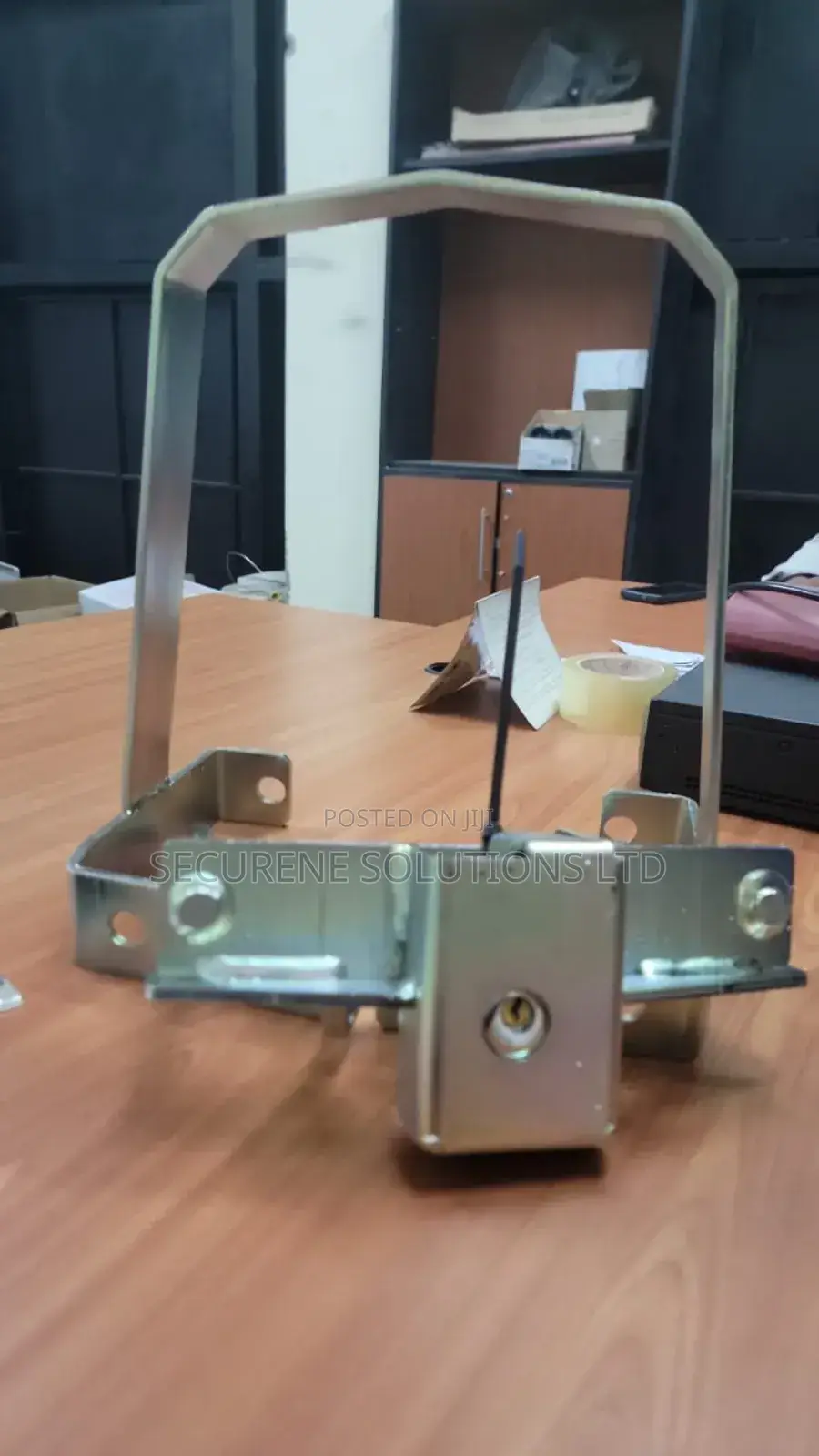 D-Series Smδrt Theft-Deterrent Cage