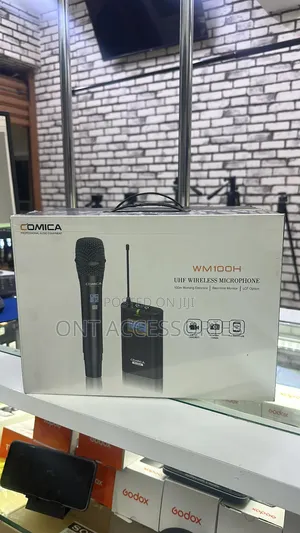 Comica Audio Camera-Mount Wireless Handheld Microphone CVM-Wm100h