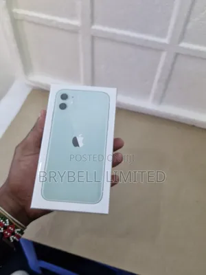 New Apple iPhone 11 128 GB Green