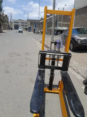 Hand Manual Pallet Stackers
