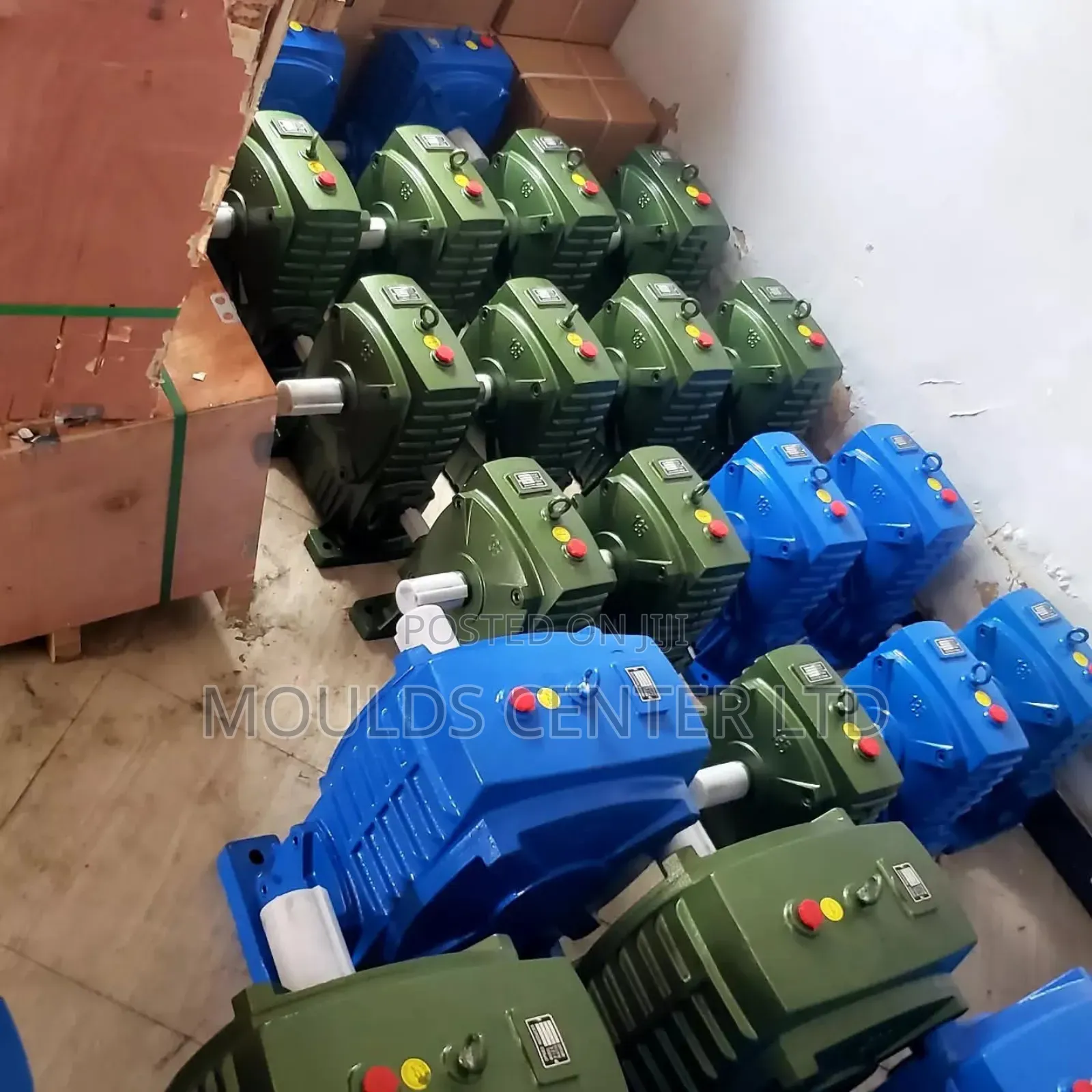 Worm-Gearbox Reducer