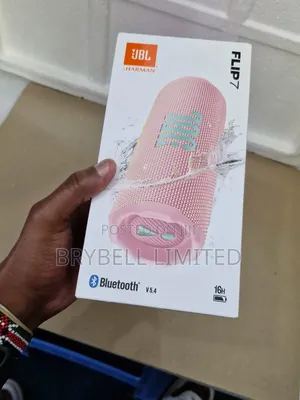 Brand New Sealed Original Flip 7 Pink, 16hrs of Playtime