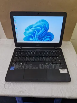 Laptop Acer TravelMate B 4GB Intel Celeron HDD 60GB