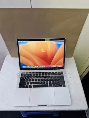 Laptop Apple MacBook Pro 2017 8GB Intel Core I5 SSD 256GB