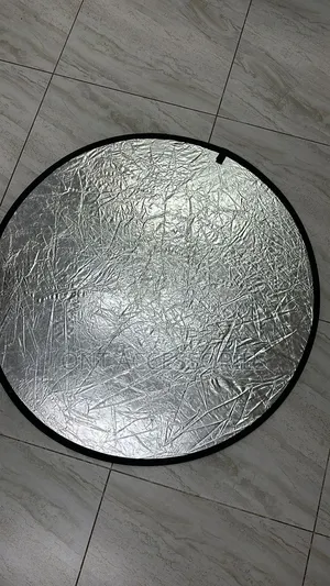 Godox 2-1 Reflector 110 Cm (Silver and Gold)