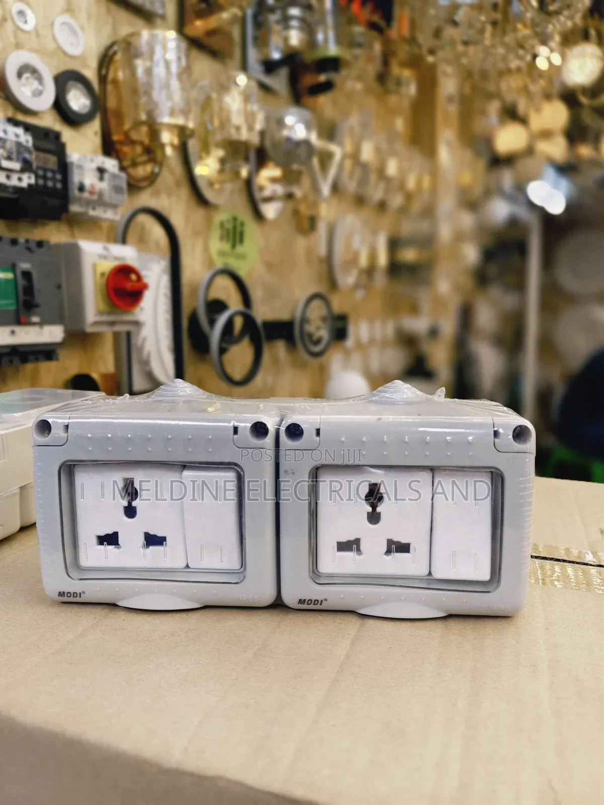 Modi Twin Socket Water Proof