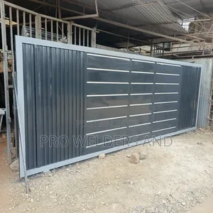 Strong Stylish Custom Sliding Gates