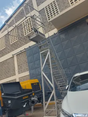 Scaffolding Aluminum Work Platform/Access Platform/Podium Ladder.