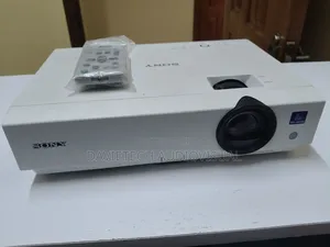 Sony VPL Dx 100 Projector
