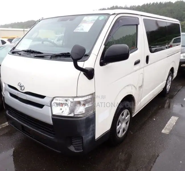 Toyota HiAce 2019