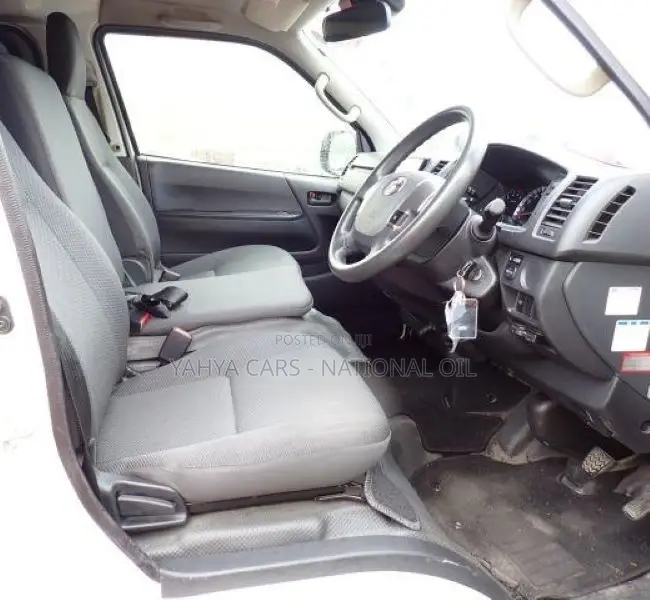 Toyota HiAce 2019