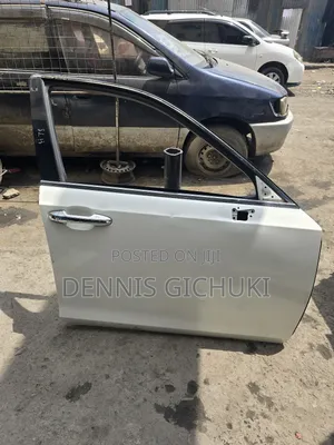Front Door Rh Toyota Crown 2016