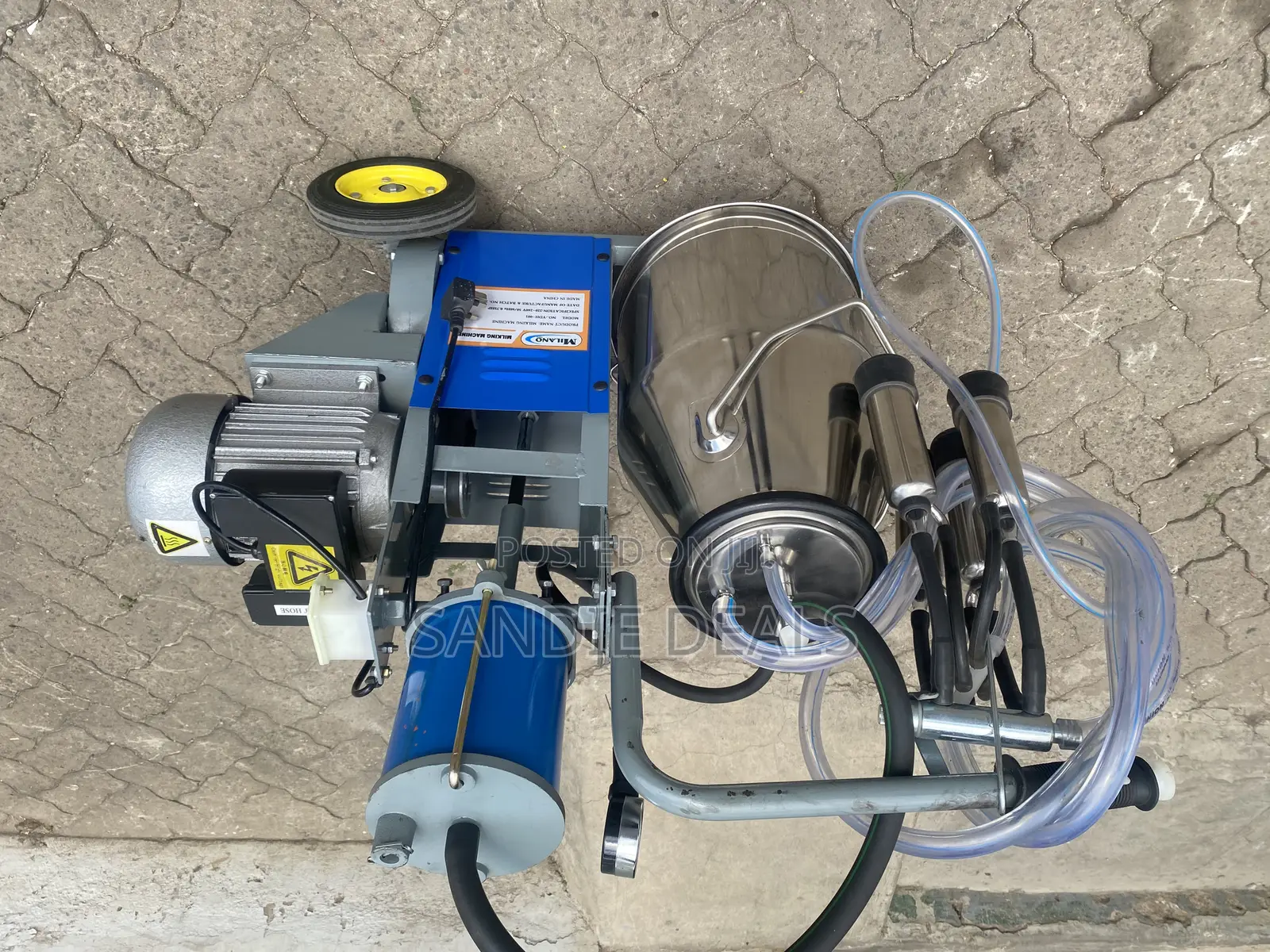 Vacuum Milking Machine