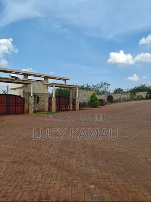Prime Fully Serviced 1⁄4 Acre Gated Community Plots