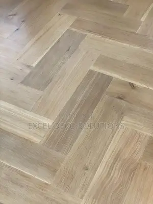 Premium Herringbone Vinyl Flooring – Durable 0.5mm Wear Layer