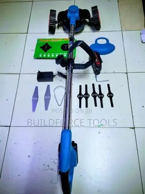 Makita Cordless Brush Cutter With Blade 20 v Charger Battery
