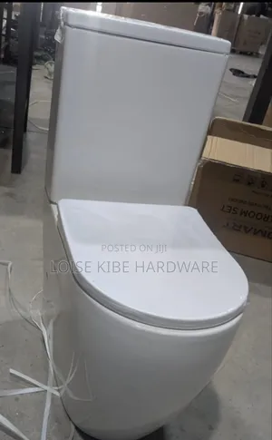 Homart Toilet Half Seat Available