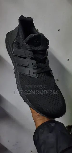 Quality Leather Casual Sneaker Shoes on Clearance Size 44,45 Only
