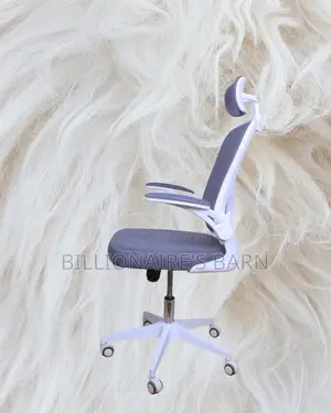 White Ergonomic Office Chair | High-Back Scratch-Resistant Finish