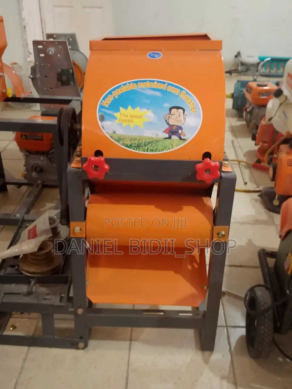 Motorised Corn Thresher Non Peelable Machine