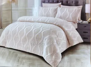 Tufted Duvetcover , One Fitted Sheet and Four Pillowcases