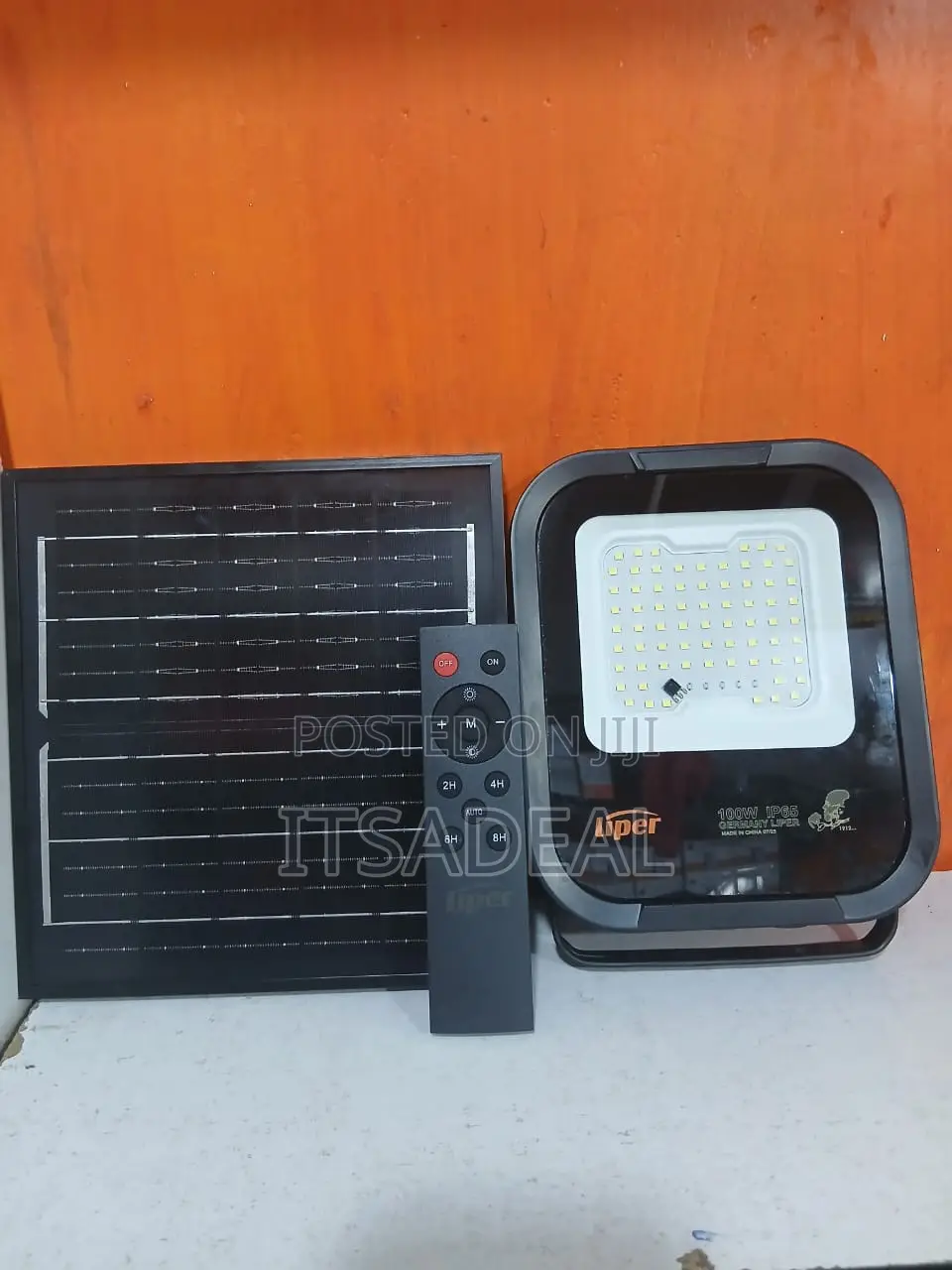 Led Solar Flood Light (Germany Liper) 100 Watts