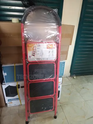 4 Steps Double Sided Ladder
