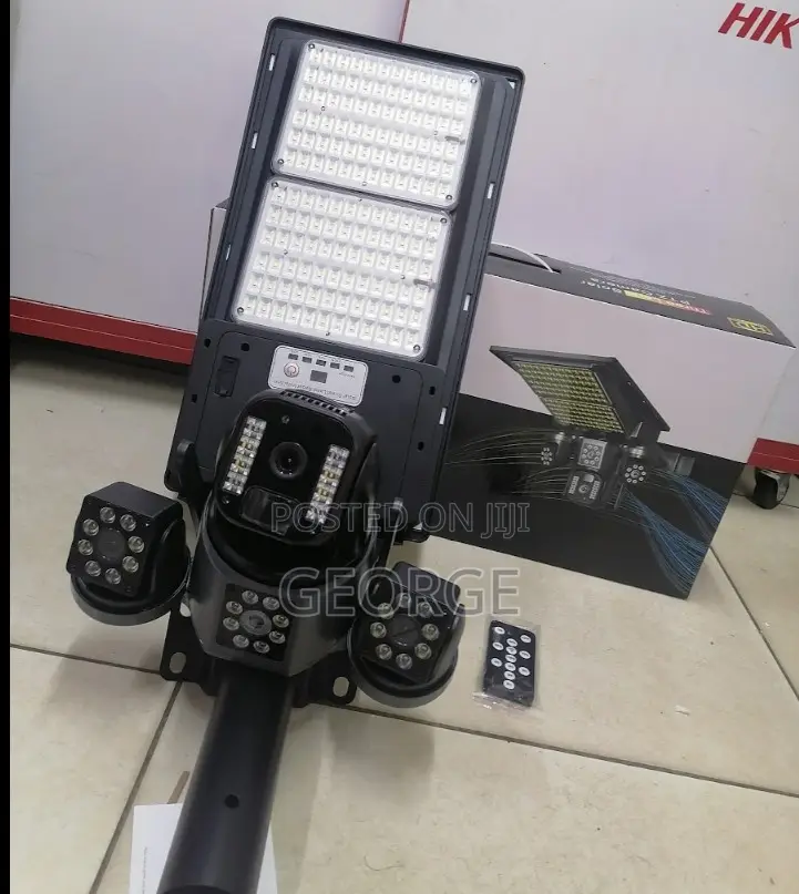 V380- Pro Three-lens Solar Ptz Camera With Led Floodlight