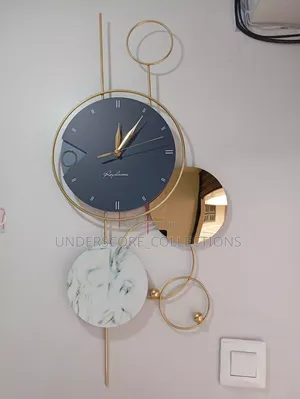 Silent Sweeping Wall Clock