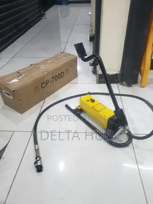 Heavy-Duty Foot Press Crimping
Tool- Cp-700d