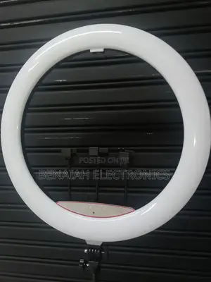 Ringlight 18" Incredible Led Light Three Strong Phone Holders,Stand