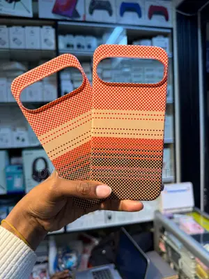 Magnetic Carbon Fiber Shockproof Case/Cover for Google Pixel 10