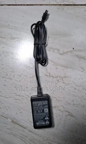 Sony L-200 Adapter