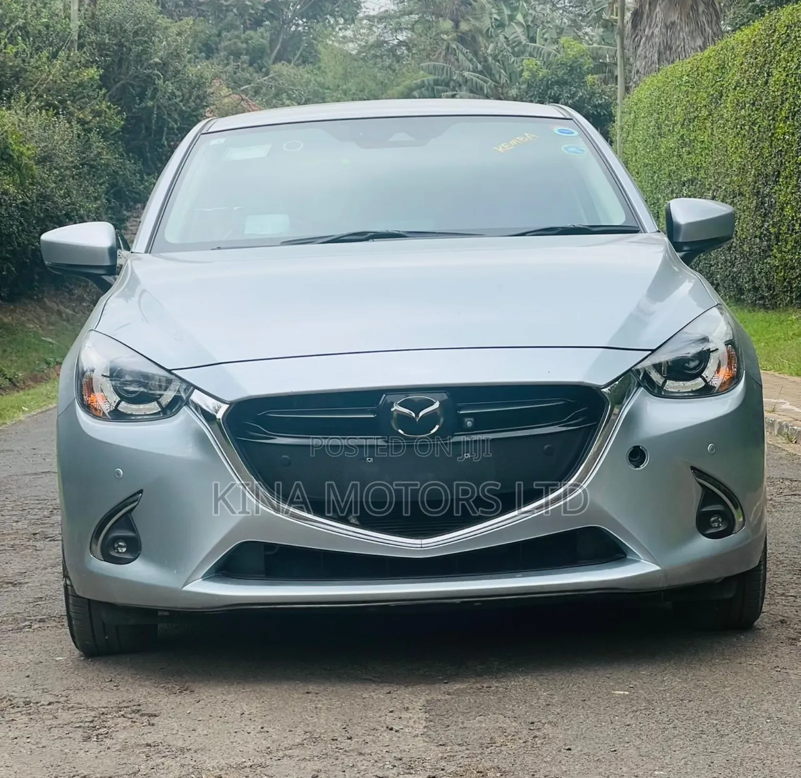Mazda Demio 2018 Off white