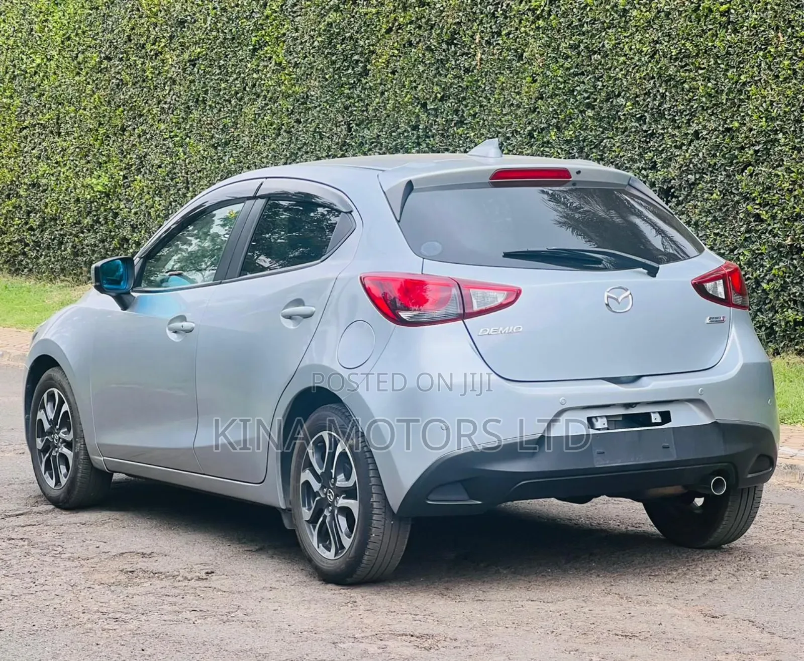 Mazda Demio 2018 Off white