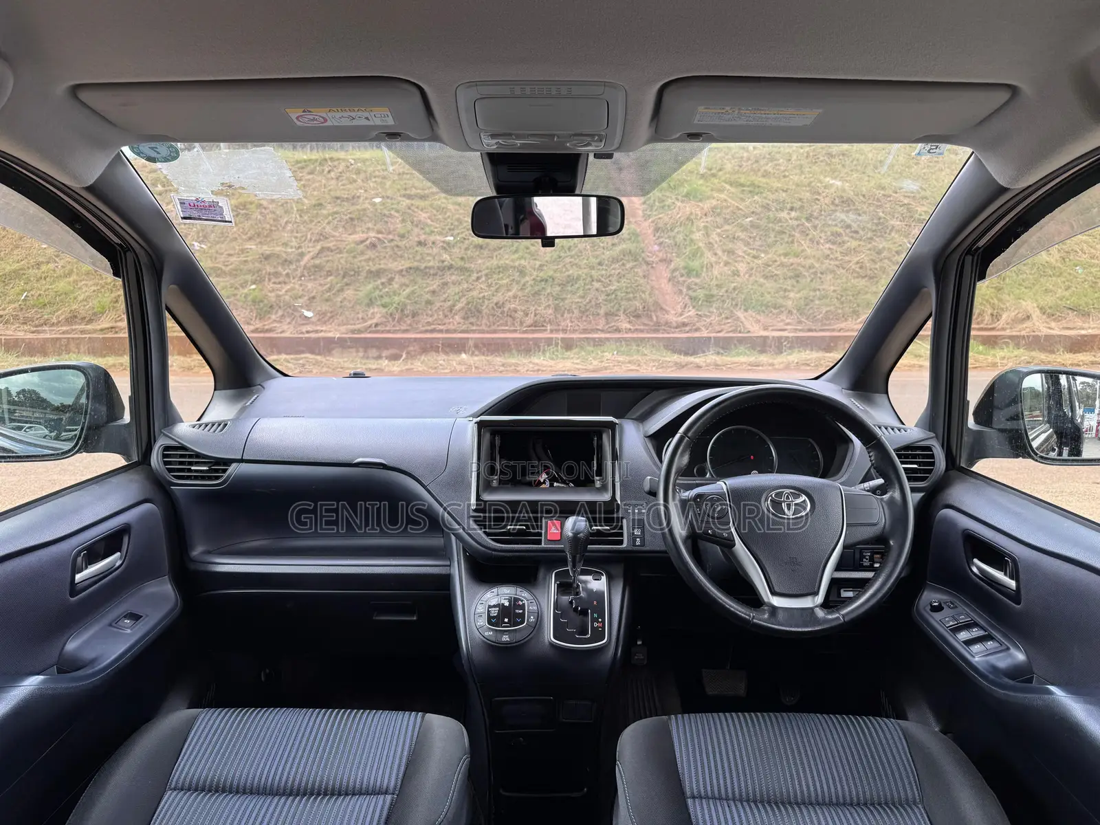 Toyota Noah 2018 Black