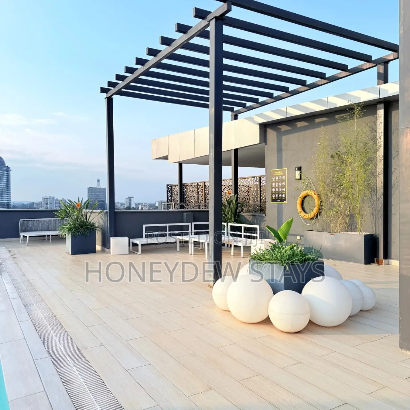 Furnished Luxury 3br Apartment at Riverside Square