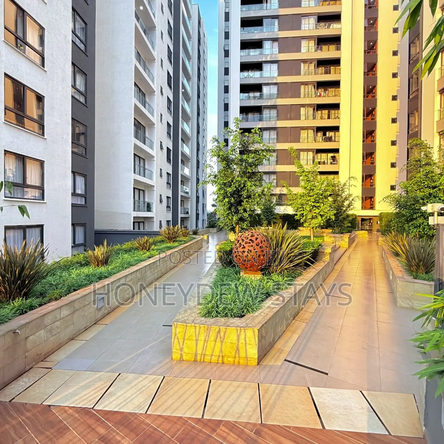 Furnished Luxury 3br Apartment at Riverside Square